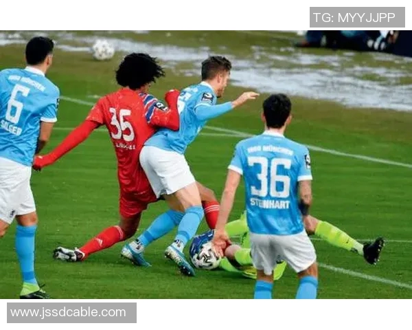 柯俊带领球队逆袭崛起 成为足坛新星的背后故事